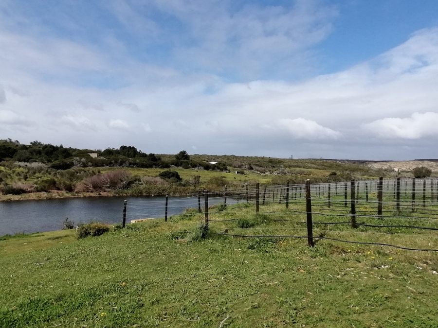 1 Bedroom Property for Sale in Stilbaai Oos Western Cape